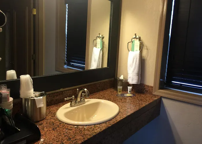 Hotel Rodeway & Downtowner-rte 66 4*