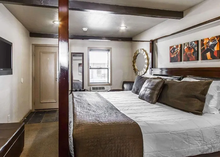 Hotel Rodeway & Downtowner-rte 66 4*