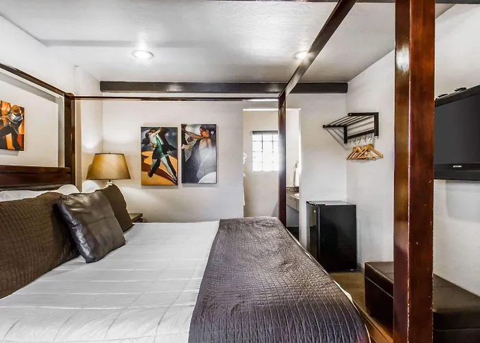 Hotel Rodeway & Downtowner-rte 66 4*