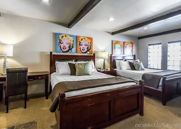 Rodeway & Downtowner-rte 66 Hotel 4*
