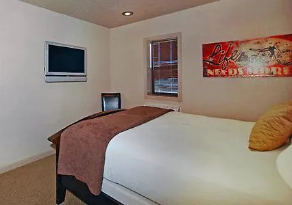 Hotel Rodeway & Downtowner-rte 66